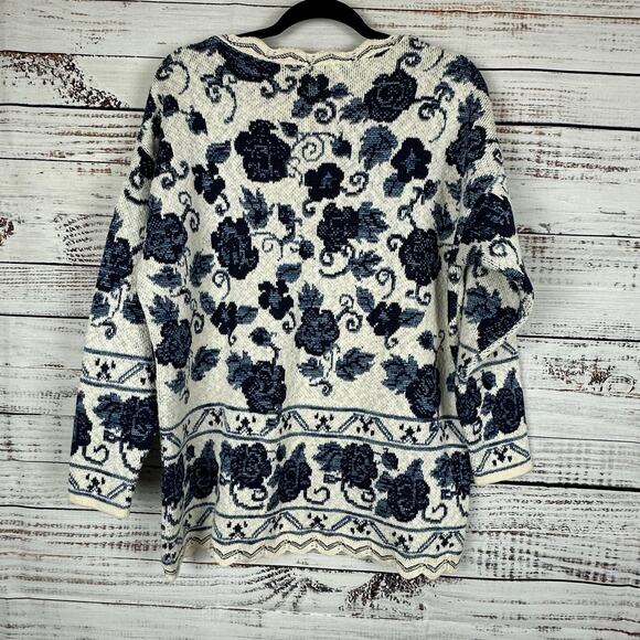Women's VTG SML Sport Ltd Navy Floral Print Knit Scalloped Edge Granny Sweater M - Picture 3 of 5